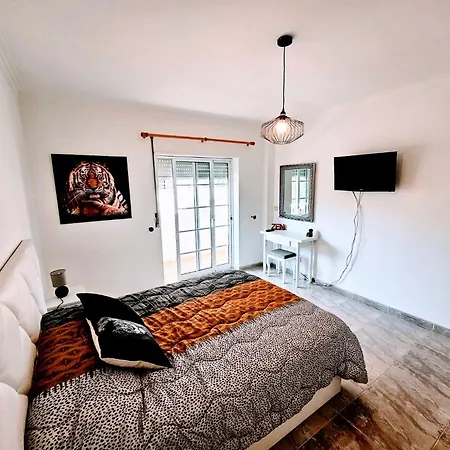 Oceanic Opulence Delux Apartamento Monte Gordo